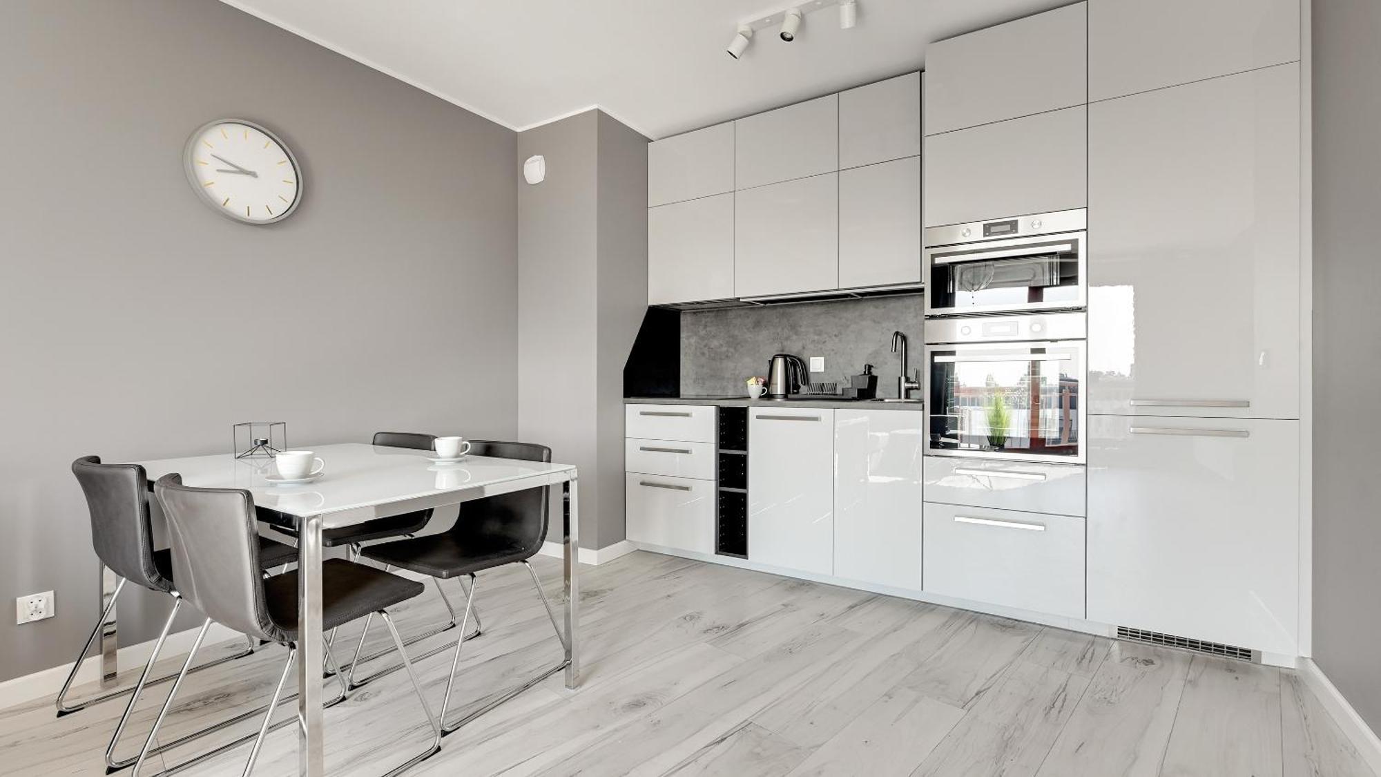 Elegant And Comfortable In Dom & House