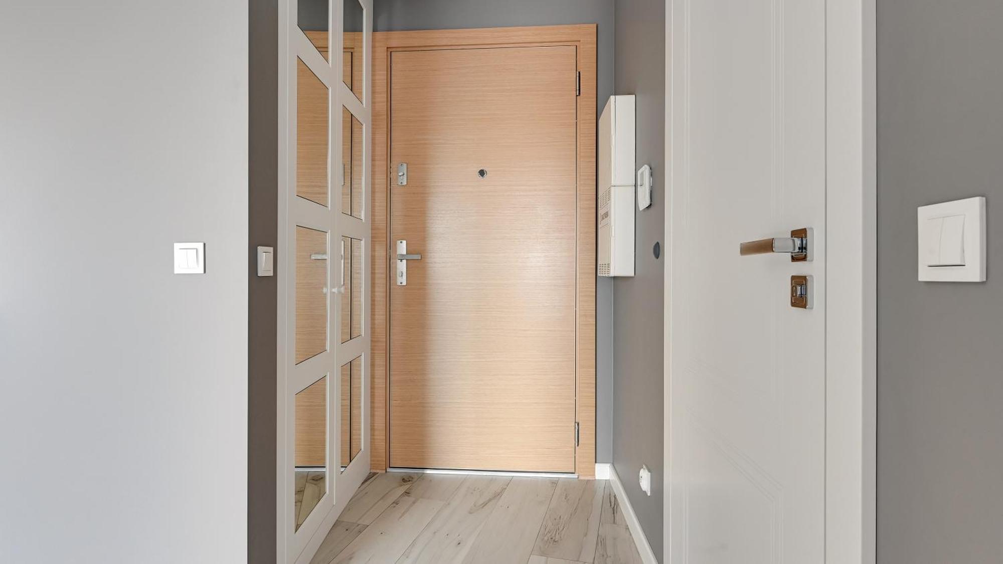 Elegant And Comfortable In Dom & House