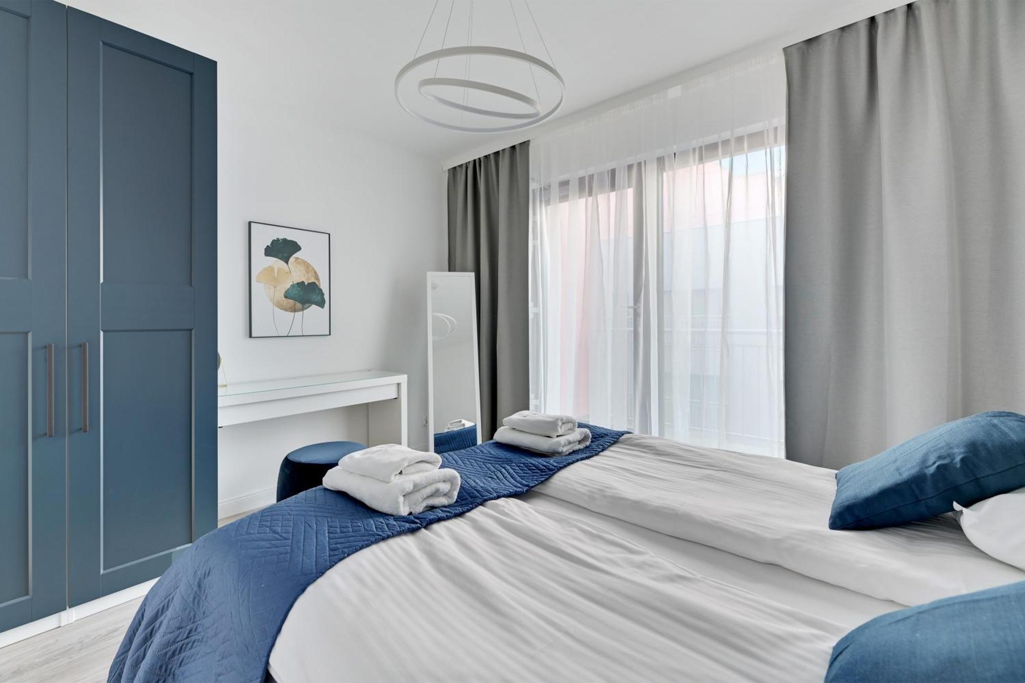 Elegant And Comfortable In Dom & House